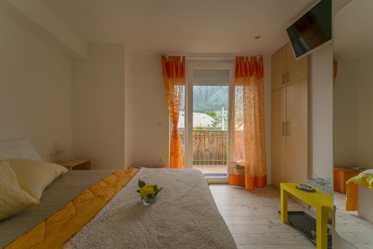 Aparthotel Pr' Jakapc' Mojstrana Exterior foto