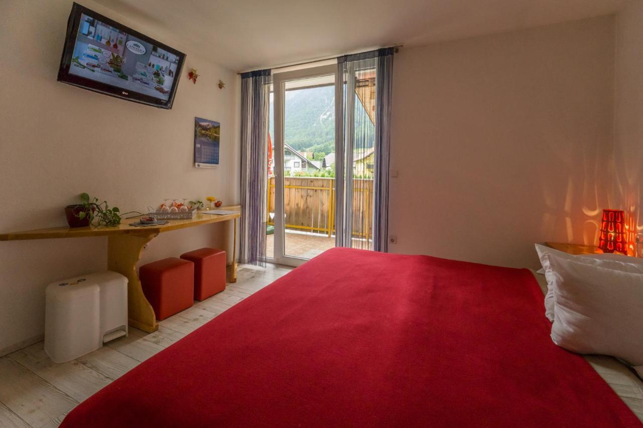Aparthotel Pr' Jakapc' Mojstrana Exterior foto