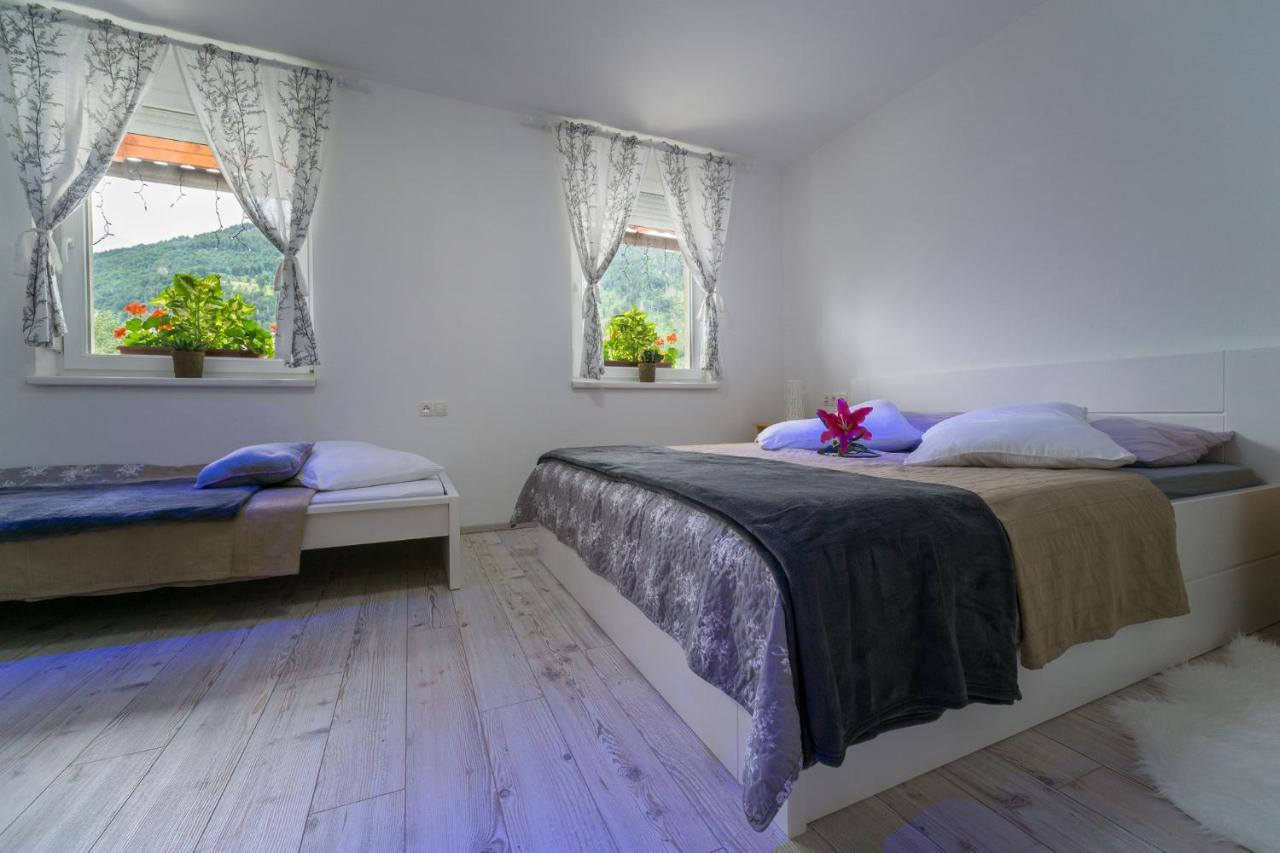 Aparthotel Pr' Jakapc' Mojstrana Exterior foto