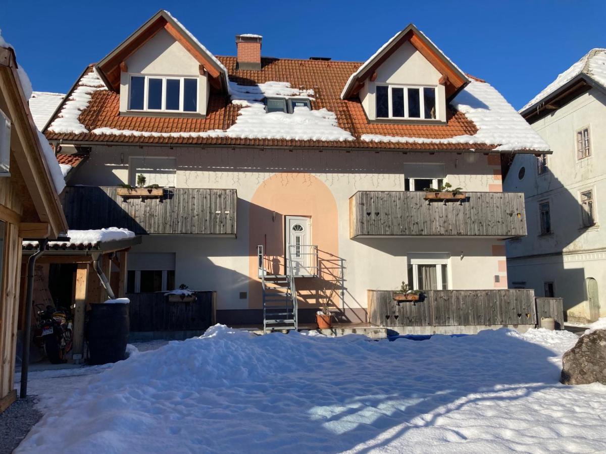 Aparthotel Pr' Jakapc' Mojstrana Exterior foto