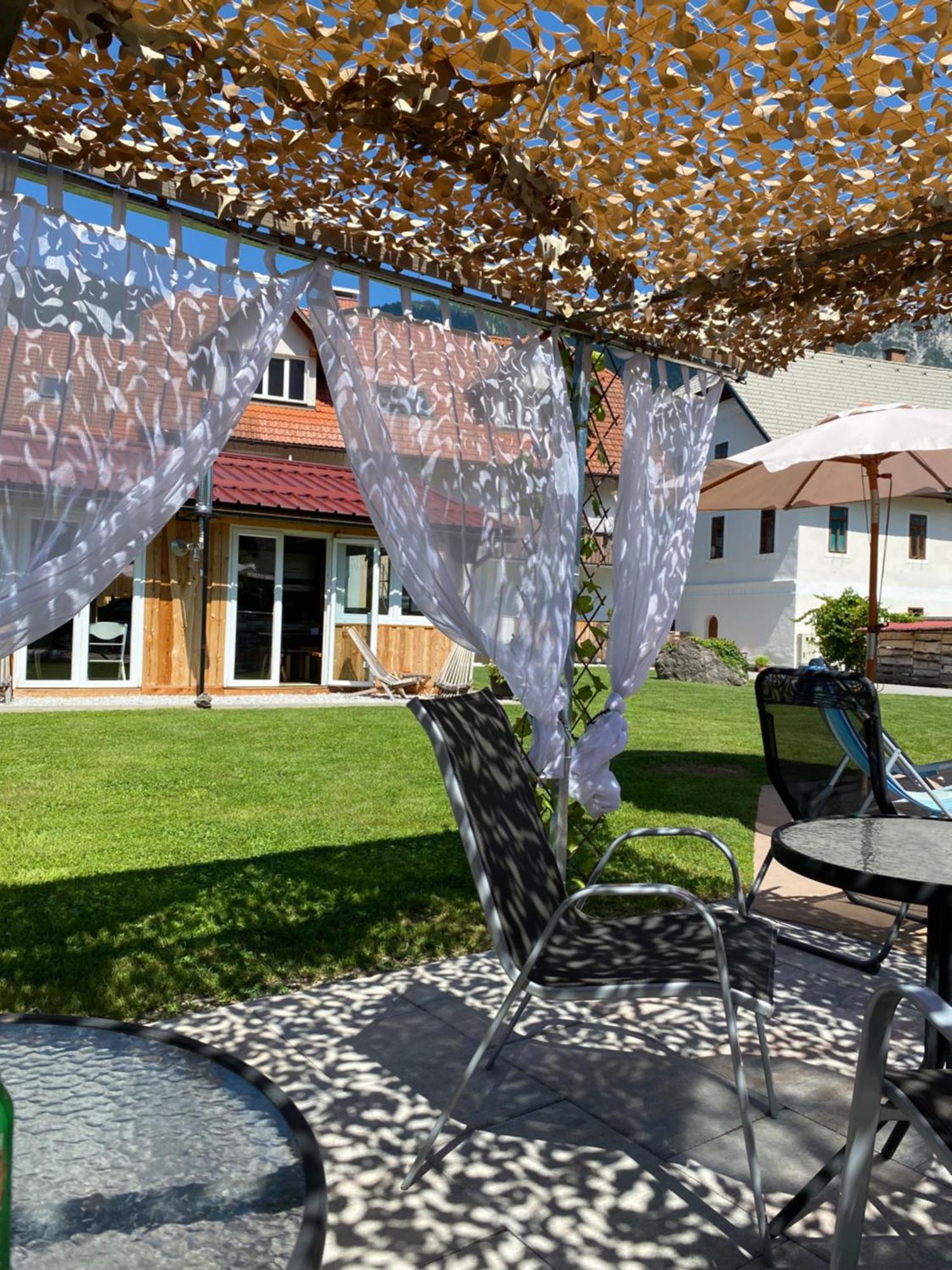 Aparthotel Pr' Jakapc' Mojstrana Exterior foto